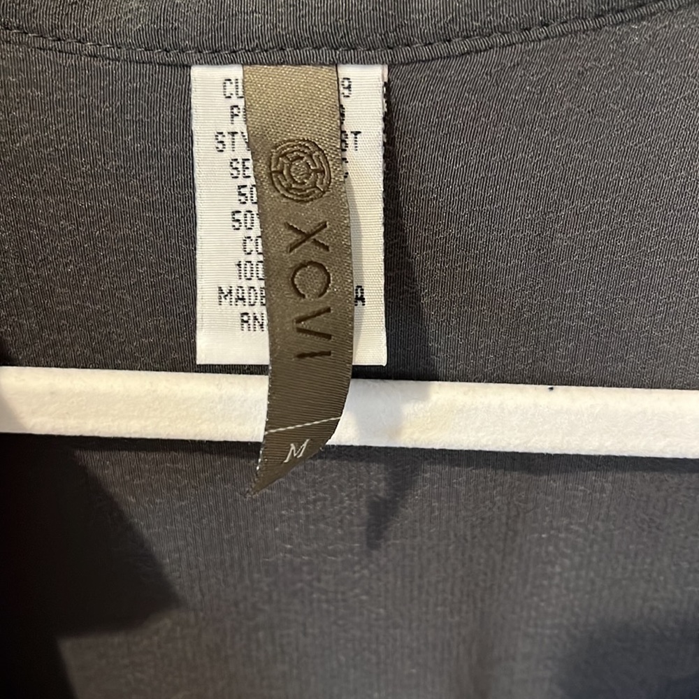 NWOT XCVI womens top M - Picture 2 of 4